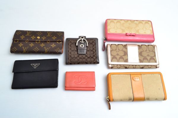 B645V15V　ブランド財布★まとめてセット★LOUIS VUITTON★PRADA★CHANEL★COACH★長財布★二つ折り★コレクション_画像1