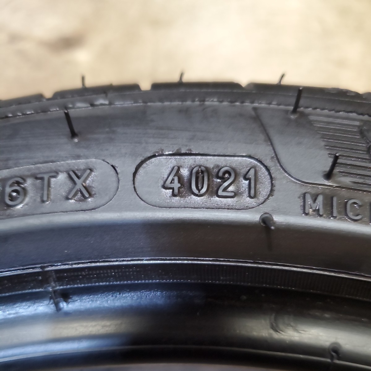 【来シーズン用に】MICHELIN ミシュラン PILOT SPORT パイロットスポーツ4 215/40ZR17 87Y 21年製 ノーマルタイヤ4本 残溝約5.1ミリ S93_画像9