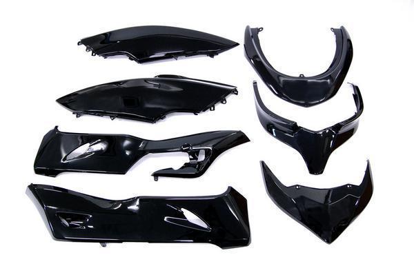 フォルツァ　外装セット　１３点　ＭＦ10　黒　ブラック　新品 バイクパーツセンター_画像2