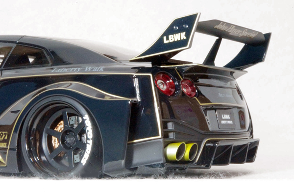 ● 1/18 ニッサン 〓 GT-R ( R35 ) / LB シルエット ワークス GT 35 GT-RR 〓 Nissan_画像9