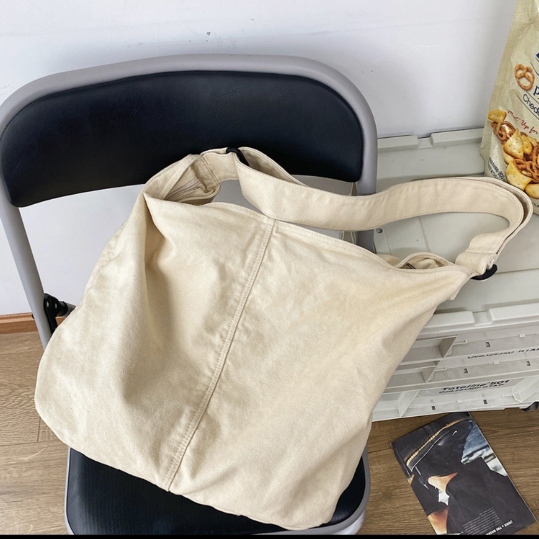 専用✨新作 フルラ メッセンジャーバッグ セレーネカーフスキン