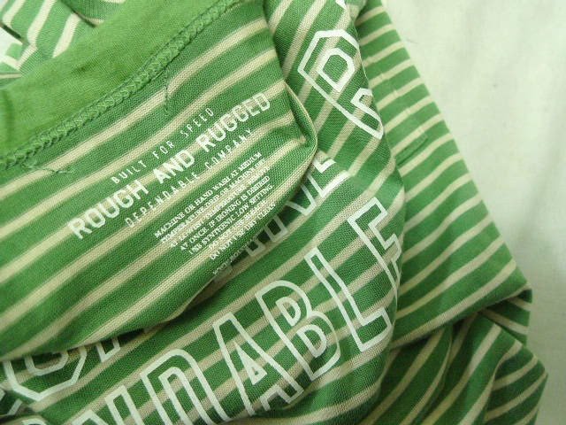 ◆ROUGH AND RUGGED ラフアンドラゲッド XL 美品 ボーダーロゴプリント Tシャツ グリーン系 サイズXL_画像4