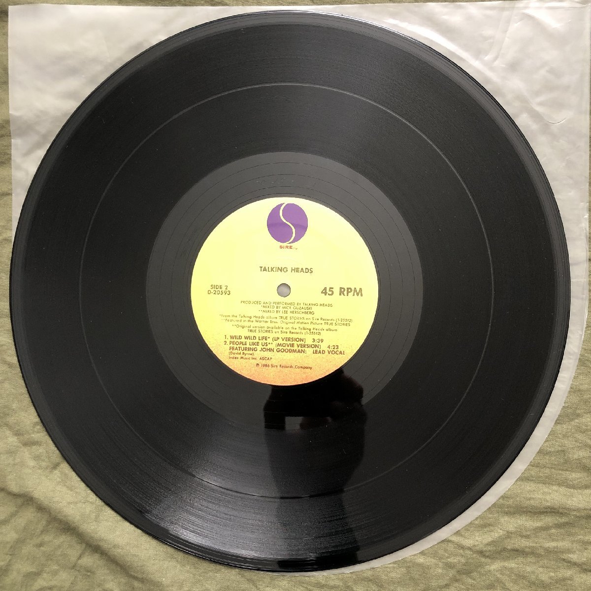 美盤 良ジャケ レア盤 1986年 米国 本国盤 オリジナルリリース盤 トーキング・ヘッズ Talking Heads 12''EPレコード Wild Wild Life_画像9