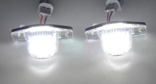 カプラーオン♪ 交換式！ LED ナンバー灯 ライセンス ランプ N-BOXカスタム JF3 JF4 G ホンダセンシング EX L スロープ Lターボ EXターボ_画像1