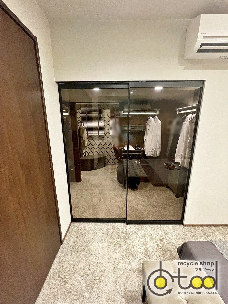 経典ブランド 【大阪】ガラス吊戸 2枚 稼働間仕切 引戸 上吊/枠 経典ブランド 【大阪】ガラス吊戸 2枚 稼働間仕切 引戸 上吊/枠