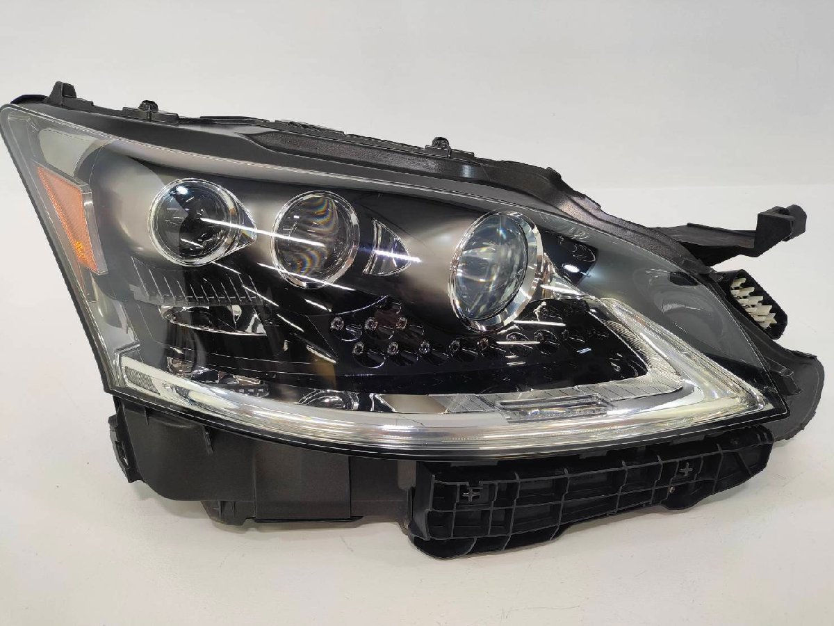 LEXUS LS600 後期 バージョンUZ 純正 LED ヘッドライト ユニット付 KOITO 50-160 85967-50090 左右セット 　　　　　　2202755_全体的に飛び石キズがあります。