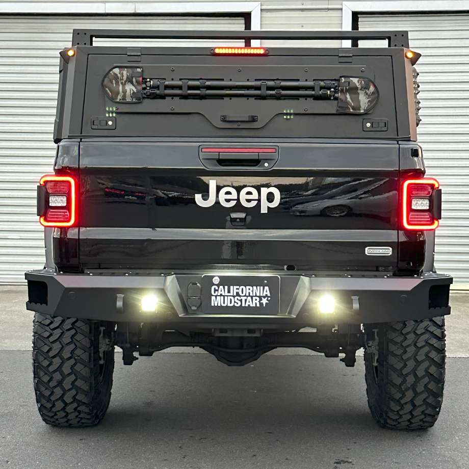  California mud Star 20y- gladiator JT | iron rear bumper LED light / sensor hole attached 