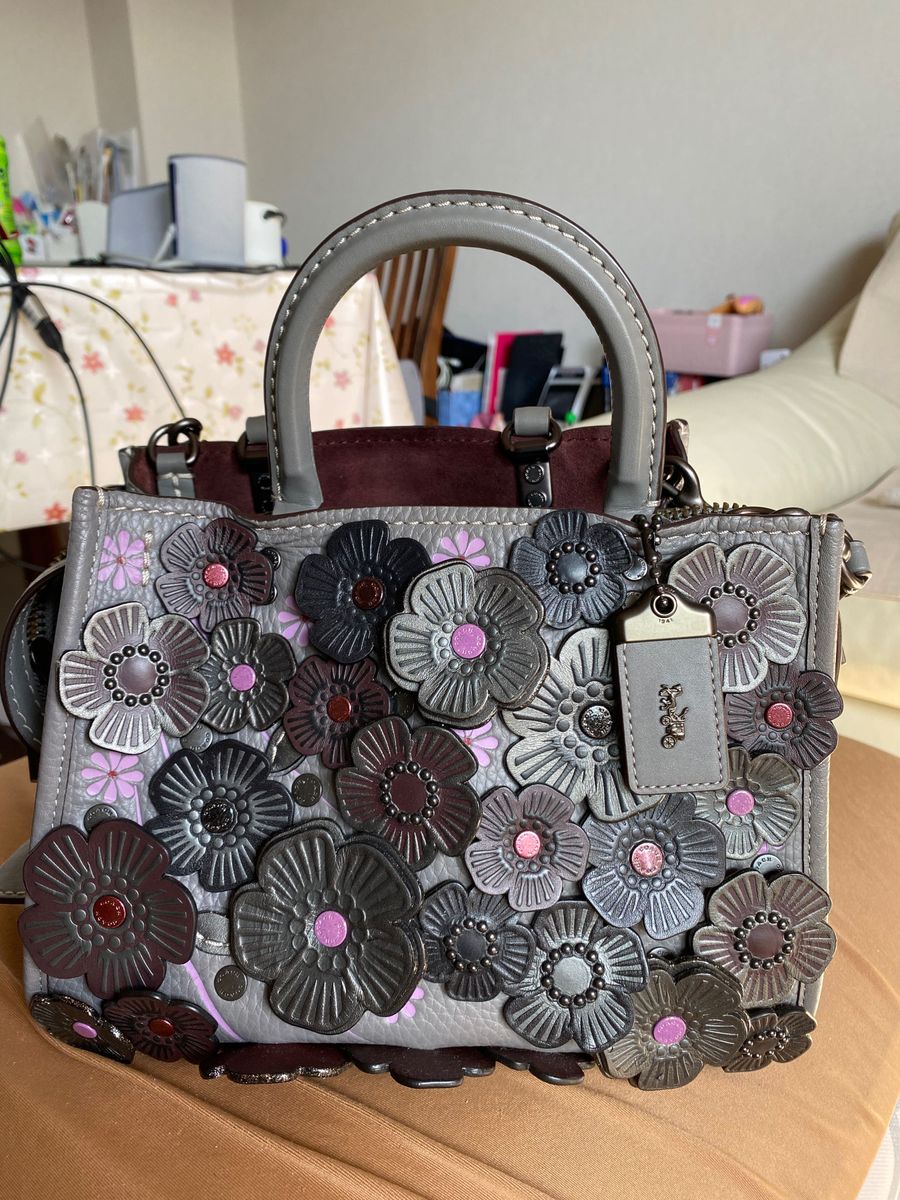 coach 黒 ティーローズ ローグ25 バッグ 3way|Yahoo!フリマ(旧 coach 黒 ティーローズ ローグ25 バッグ 3way|Yahoo!フリマ(旧