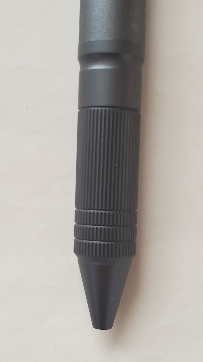 未使用メタルエディションMETAL EDITION ジェットストリーム4＆1ボールペン0.5mm黒赤青緑 シャープ0.5mm MSXE5-2000A-05 43 ガンメタリック_画像3