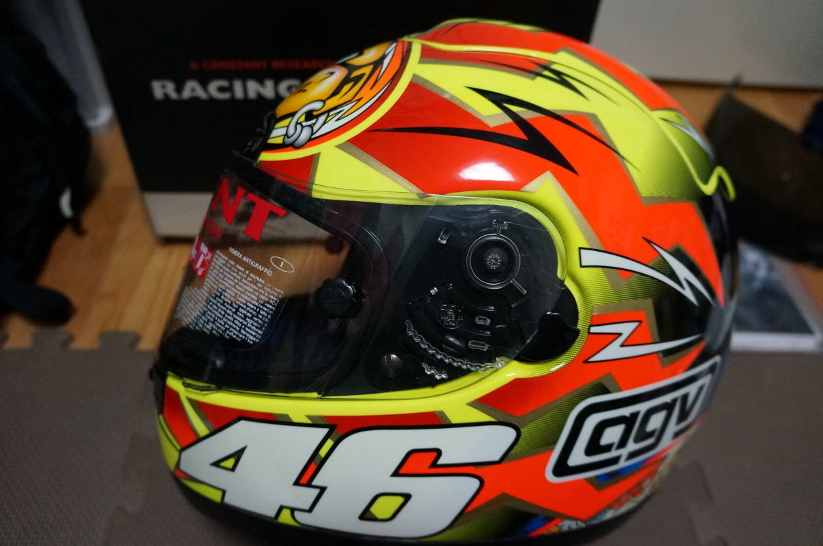 agv X-VENT バレンティーノ ロッシ 選手 レプリカ ヘルメット 未使用品 内装修理済 洗浄済み Valentino Rossi 2001 スモークシールド付 _画像4