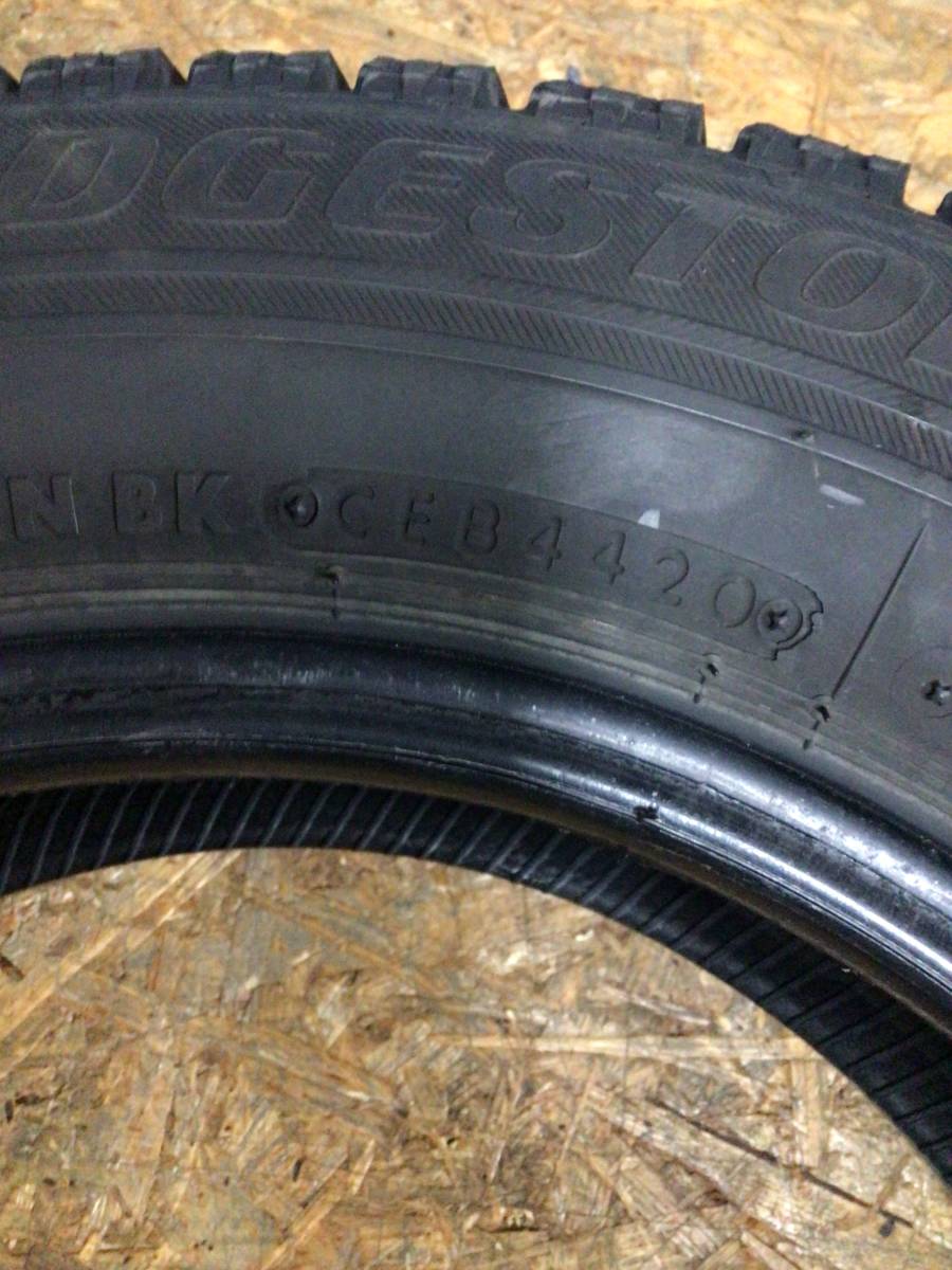 　ブリヂストンBLIZZAK VRX 155/70R13 2020年製スタッドレスタイヤ　４本セット_画像8