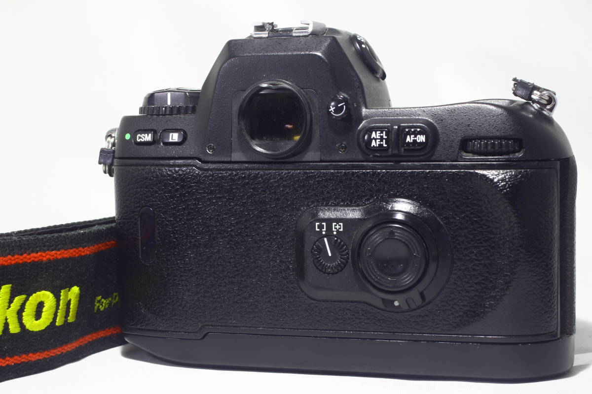 B328◆かなりおすすめ！動作良好！光学良好！◆ Nikon ニコン F100 ボディ_画像2