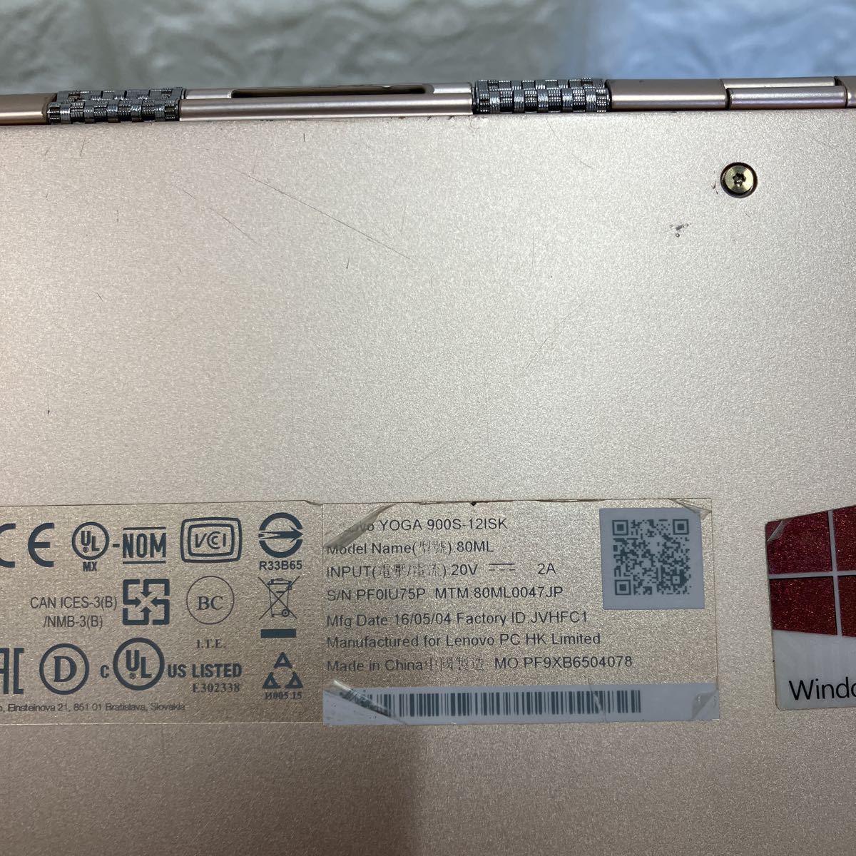 K197 Lenovo YOGA 900S-12ISK core m5-6Y54 メモリ不明　通電不可　ジャンク_画像7