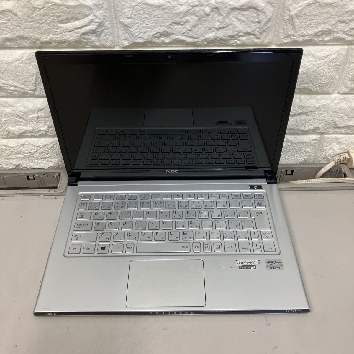 N105 NEC LaVie LZ750/M PC-LZ750MSS Core i7 3537U メモリ4GB_画像1