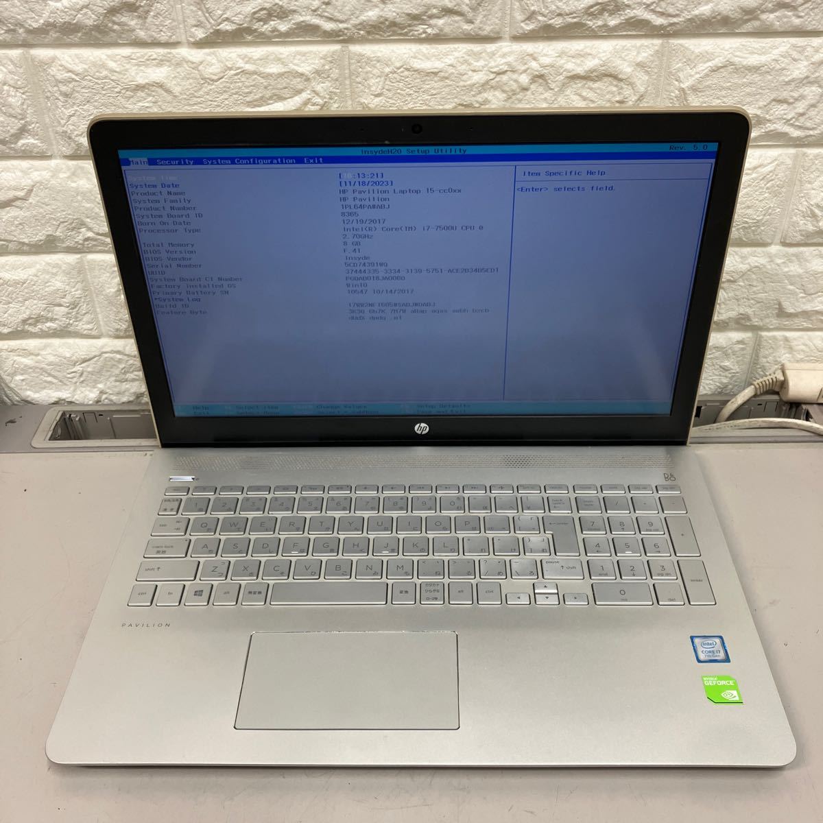 P191 HP Pavilion Laptop 15-cc001TX Core i7 7500U メモリ8GB_画像3