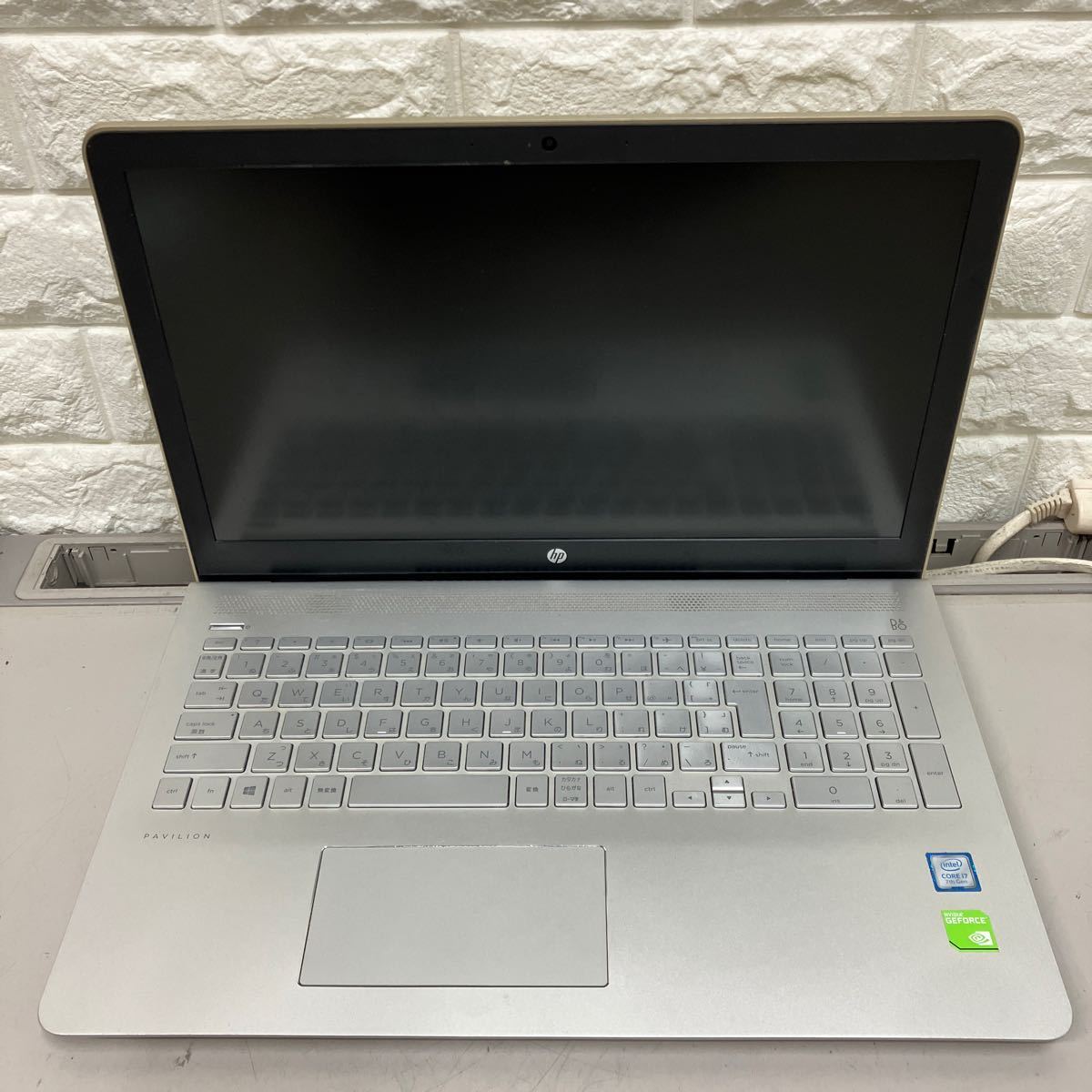 P191 HP Pavilion Laptop 15-cc001TX Core i7 7500U メモリ8GB_画像1