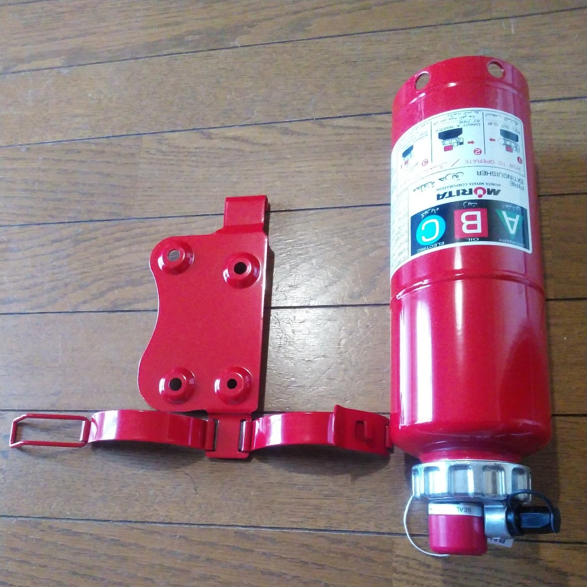 FJ40 TOYOTA landcruiser Fire Extinguisher トヨタ純正消化器 FZJ79 新品ランクル 室内用ブラケット付き 森田ポンプ 日本製 2023年製 2KG_画像5