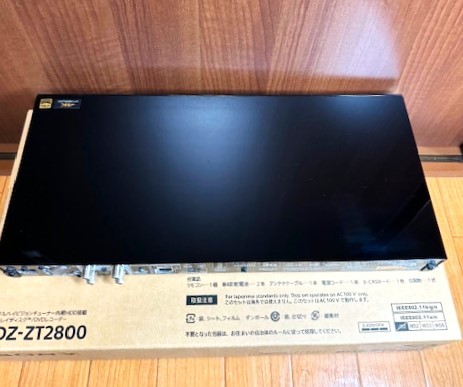 ソニー 2TB 3チューナー ブルーレイレコーダー BDZ-ZT2800 長時間録画/3番組録画対応(2021年モデル)中古美品_画像4