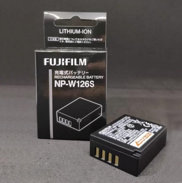 翌日発送！FUJIFILM 富士フイルム NP-W126S NP-W126S 充電式バッテリー 海外パッケージ版 保証_画像1