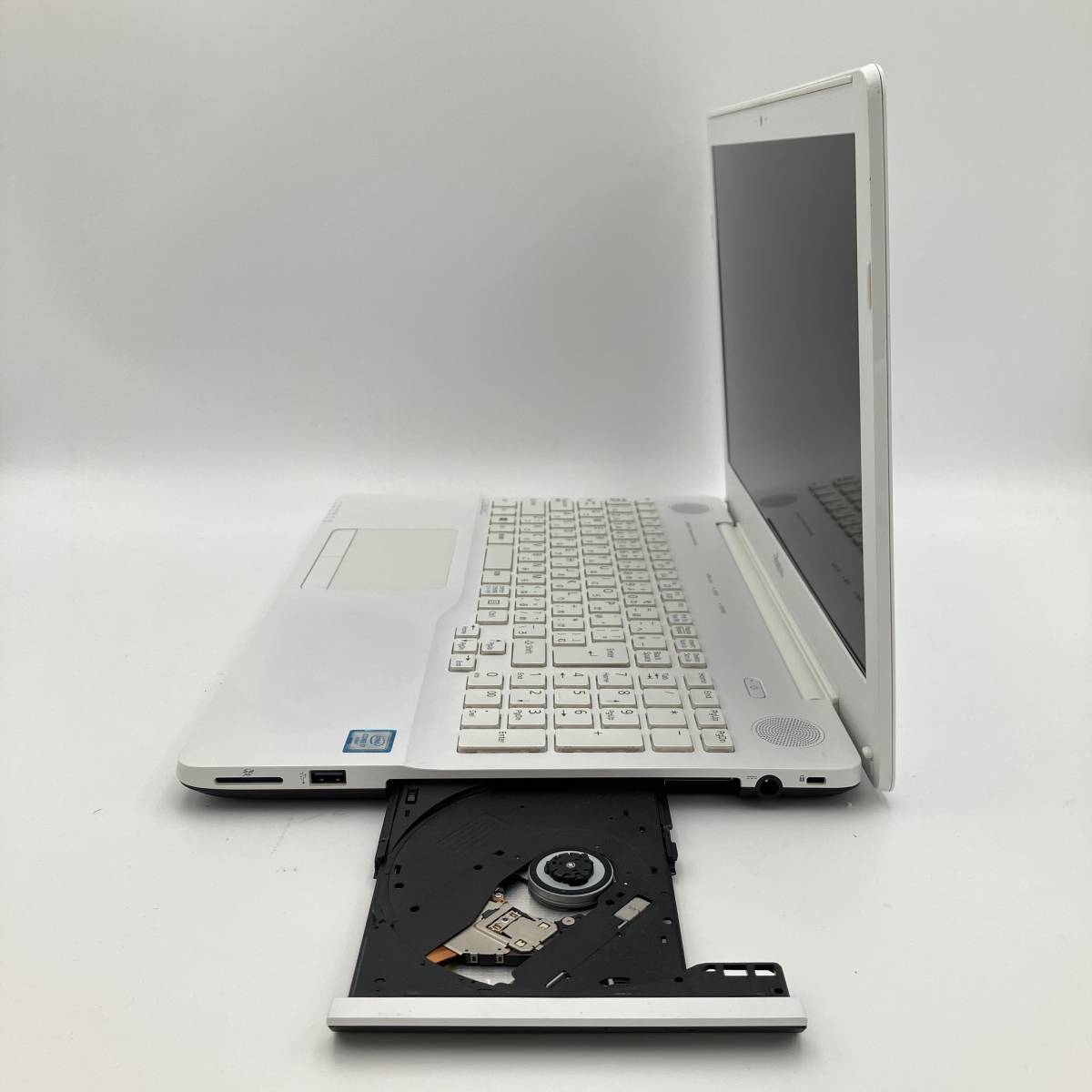 美品☆ハイエンドi7【メモリ20GB+爆速新品SSD/Core i7-6700HQ】人気