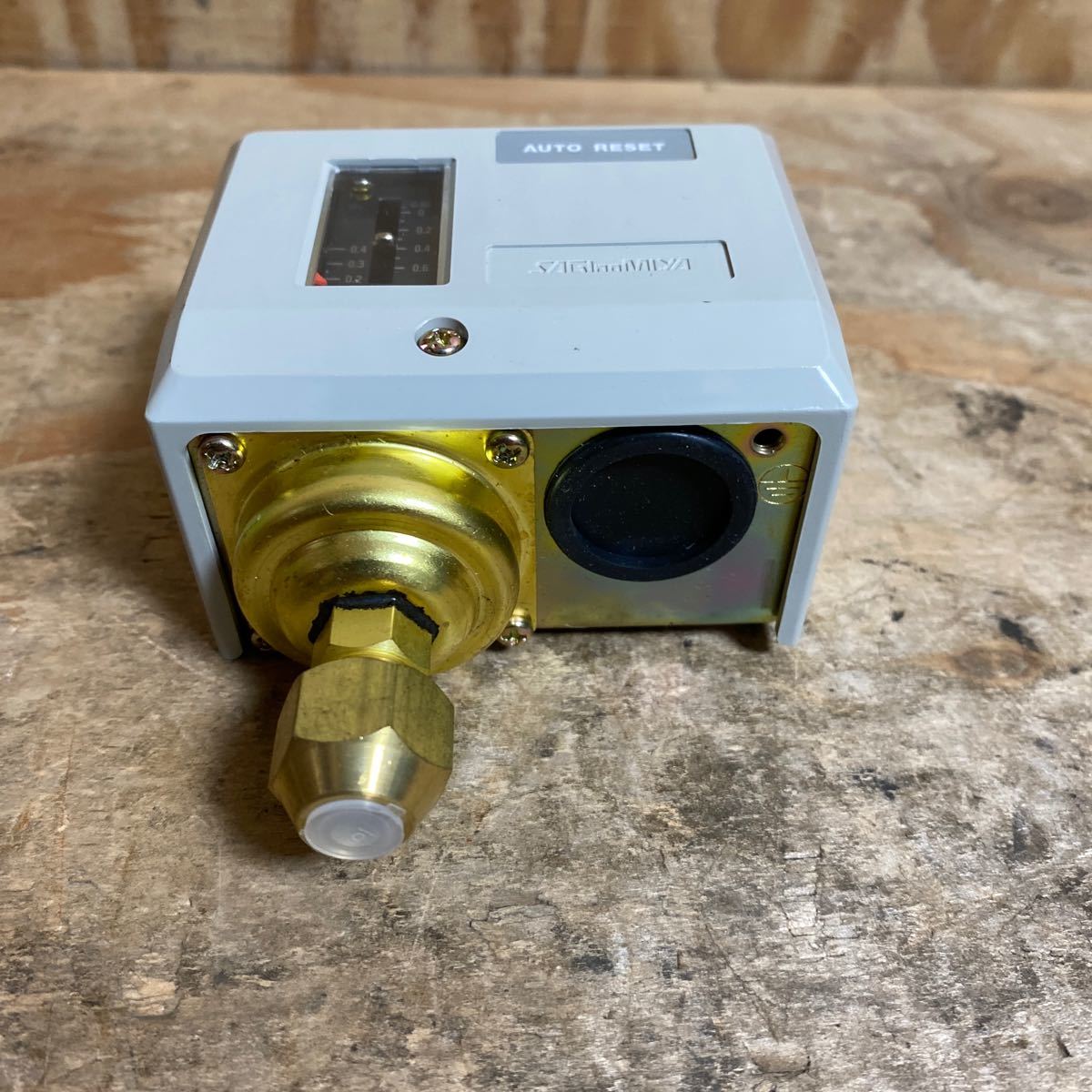  не использовался товар *.. завод SAGInoMIYA давление переключатель PRESSURE CONTROLS SNS-C106 -0.06~0.6MPa* стоимость доставки 520*re+