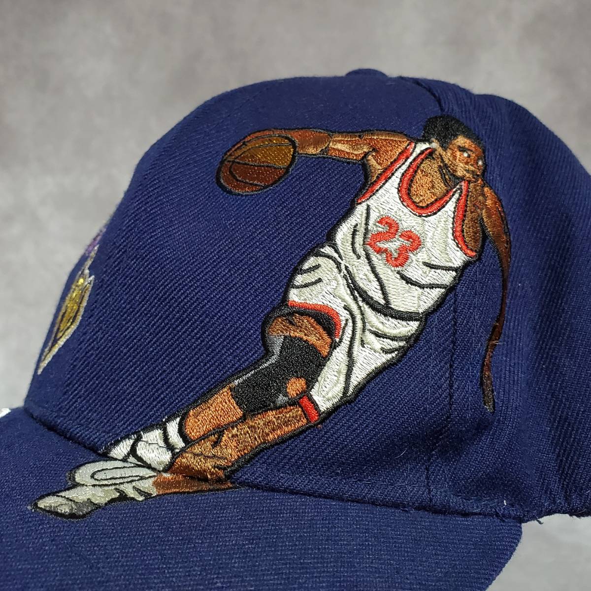 【激レア　USA製】　NEW ERA　ニューエラ　NBA　キャップ　帽子　正規品　59FIFTY　7 5/8　61㎝　フルデコ　刺繍　80s　90s　ビンテージ