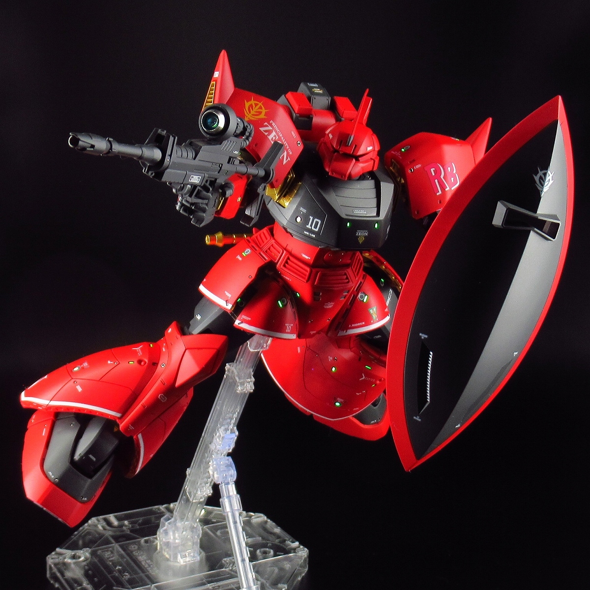 MG 1/100 MS-14B ジョニー・ライデン専用ゲルググ（Ver.2.0）【塗装済完成品】＜機動戦士ガンダムMSV＞　プレミアムバンダイ限定_画像2