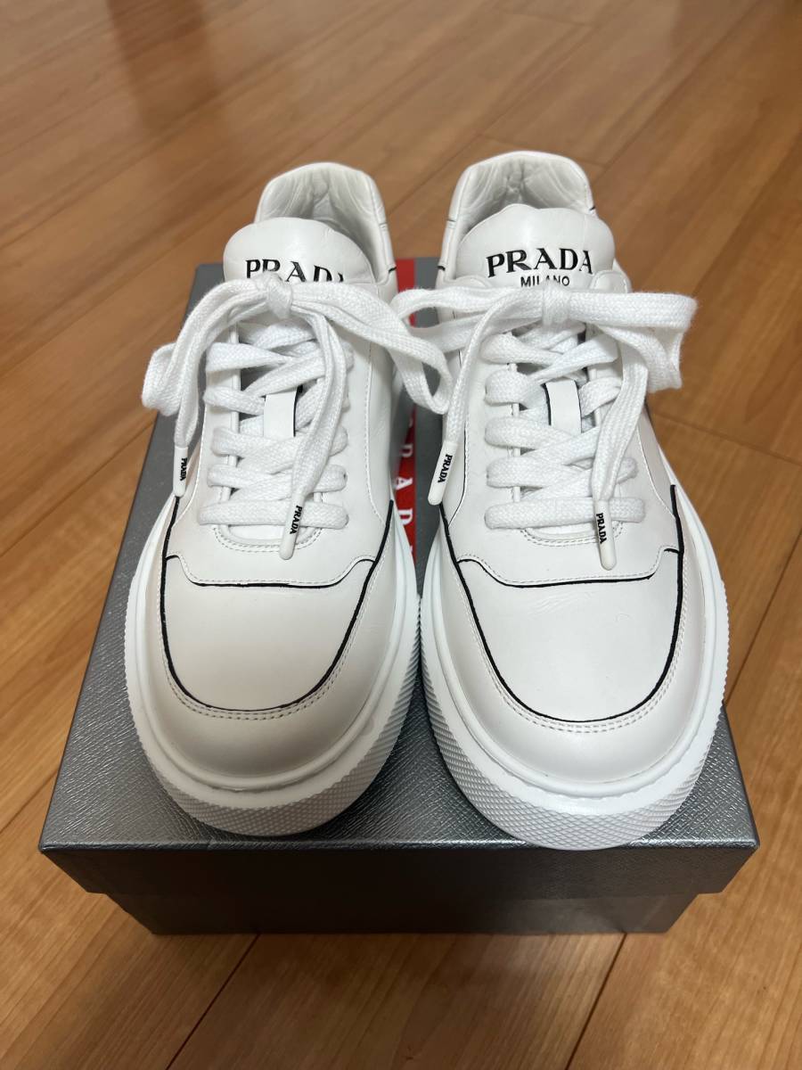 プラダ　ホワイトスニーカー厚底　美品　サイズ5.5