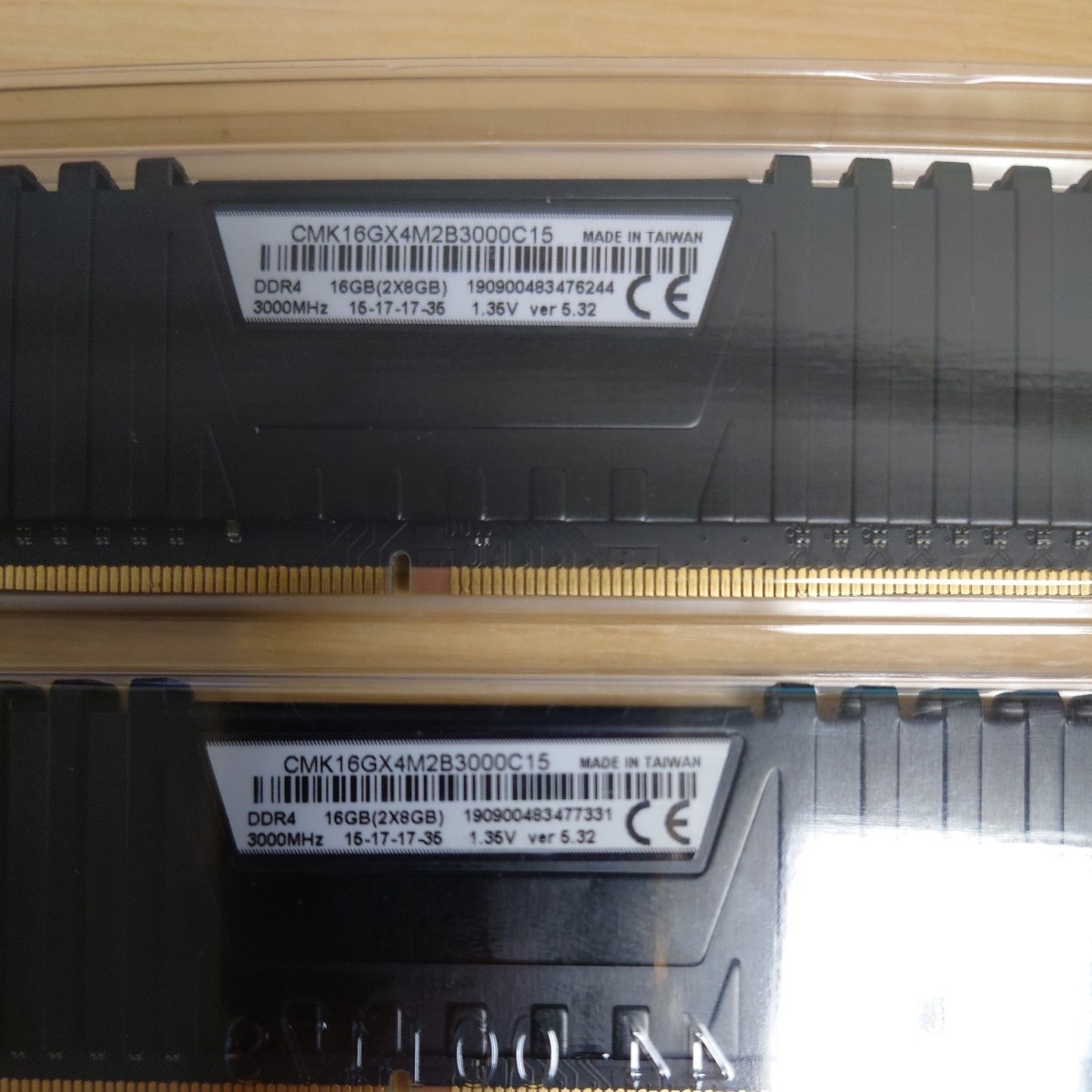 CORSAIR DDR4 3000MHz デスクトップPC用 メモリモジュール VENGEANCE LPX Series ブラック 16GB（8GB×2）セット CMK16GX4M2B3000C15_画像3