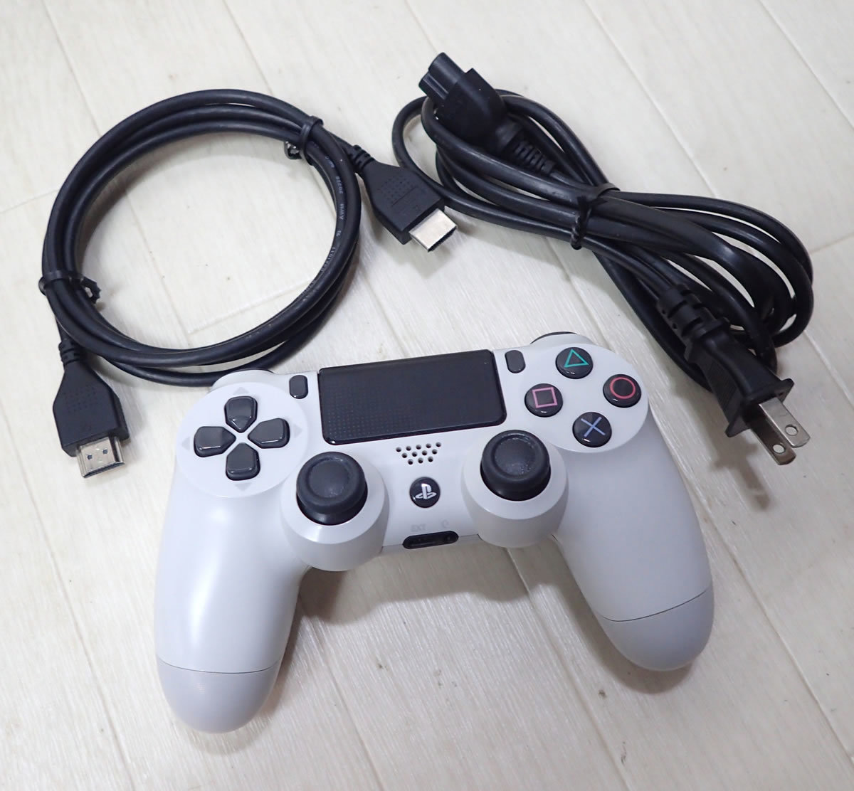 SONY PlayStation 4 CUH-2200A 黒 500GB 中古 D486_画像2