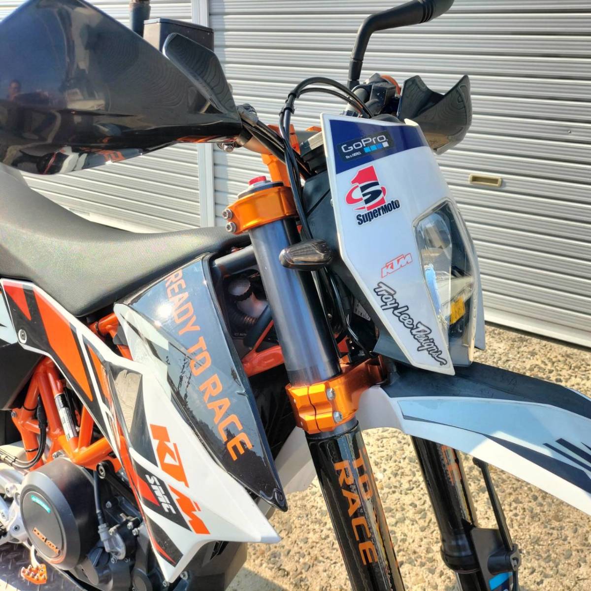 KTM　690SMCR　2014モデル　ツインプラグです　検査長い！R7/4まで　大阪枚方より_画像3