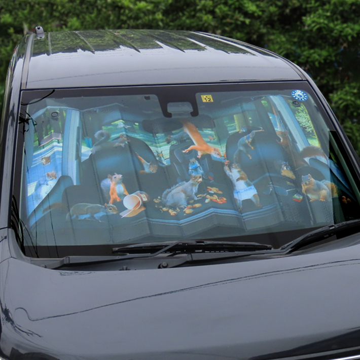 スクワレル オート サンシェード Car Full of Squirrels Auto Sunshade 車 フロント かわいい 日除け 紫外線 リス カー用品 おもしろ_画像3