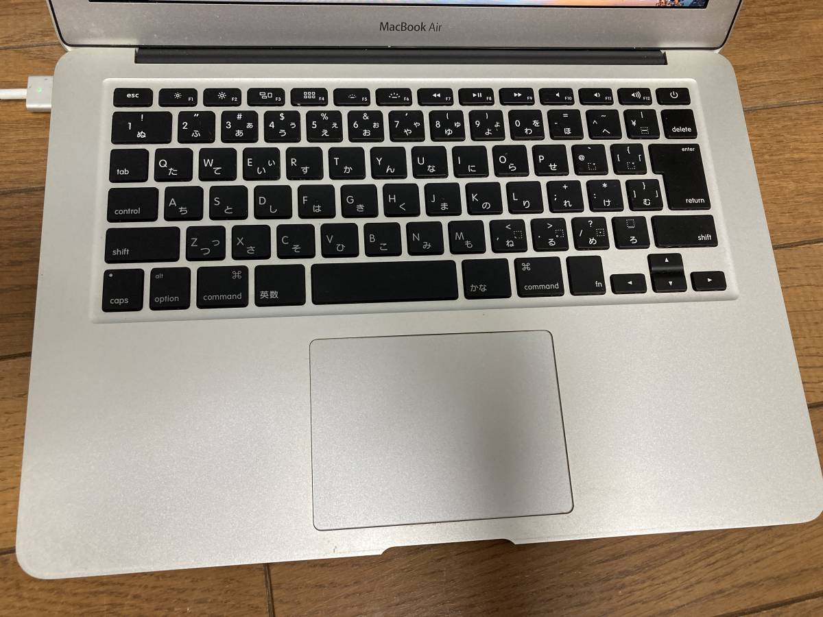 MacBook Air (13インチ, Mid 2012) CPU Intel Core i5 1.5GHz メモリ4GB SSD 120GB ジャンク_画像2