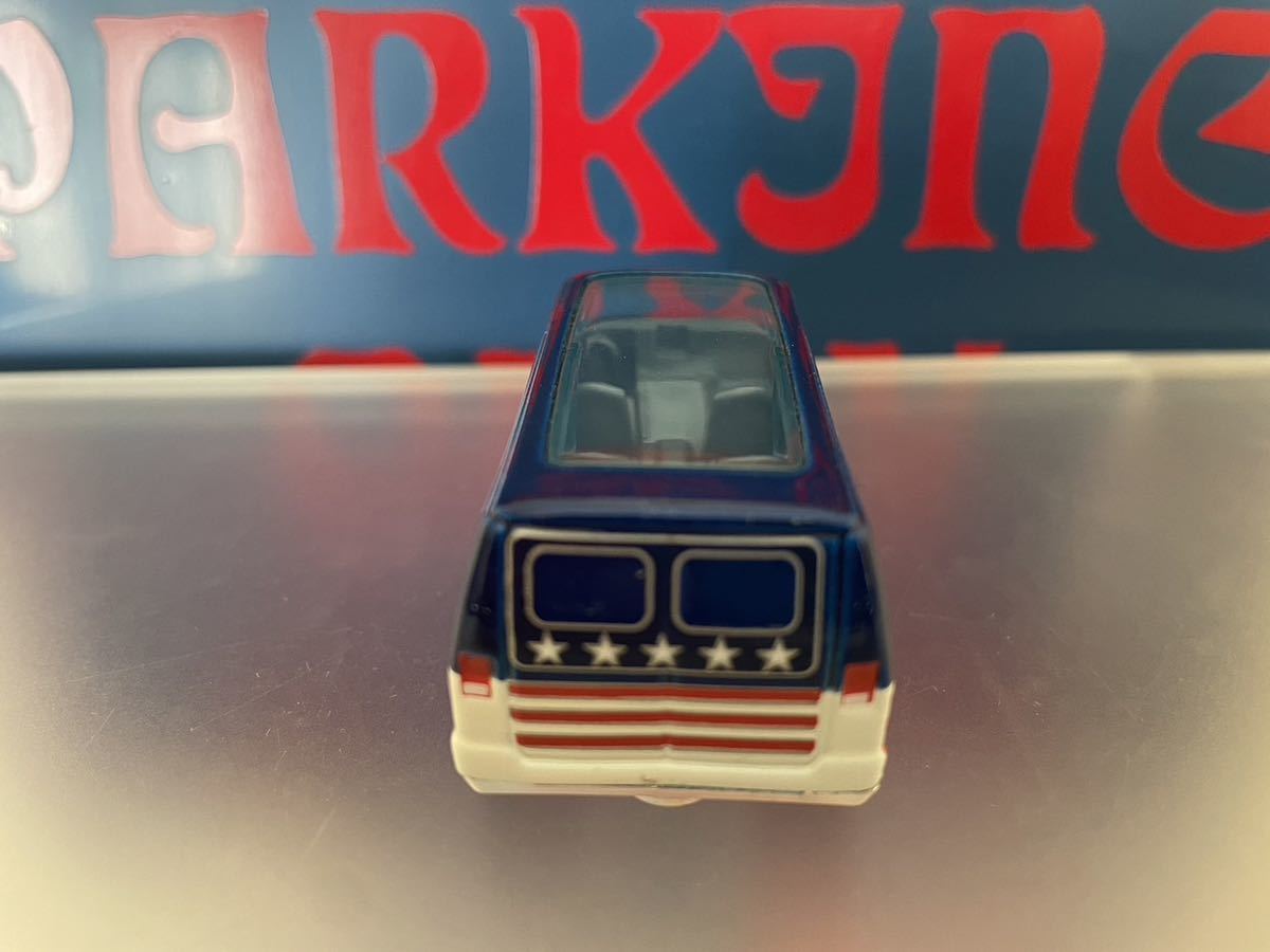 Hot Wheels Stars & Stripes Custom '77 Dodge Van ダッジバン　星条旗　ホットウィール _画像6