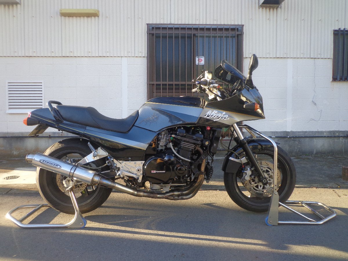 GPZ900R　ZX900-A7　ZRX1200 ZRX1100 ZRX400 ZEPHYR1100 ゼファー４００χ　　　　　　フロントアジャストスタンド　BA00-185BF 　　_イメージ画像（使用例）