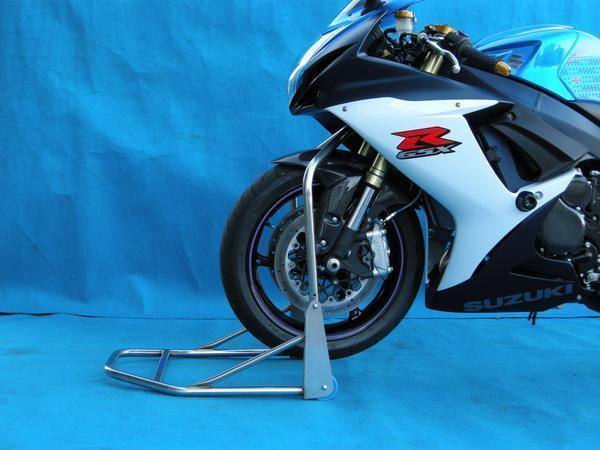 フロントアジャストスタンド　BA00-155BF-15　　　　　GSX-R600　K6 K7 K8 K9 L0 L1　　GSX-R750　L1　　　_イメージ画像（使用例）