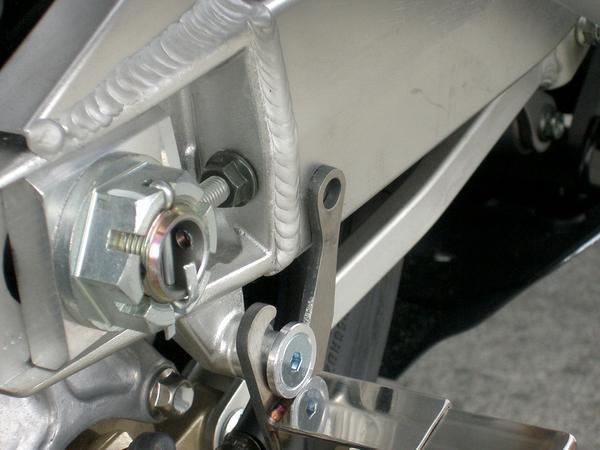 リヤスタンド　フック Ａタイプ　　BA00-007　　　　　ZX-14R ZX-12R ZX-10RR ZX-9R ZX-7RR ZX-6RR　Ninja　　　_イメージ画像（使用例）