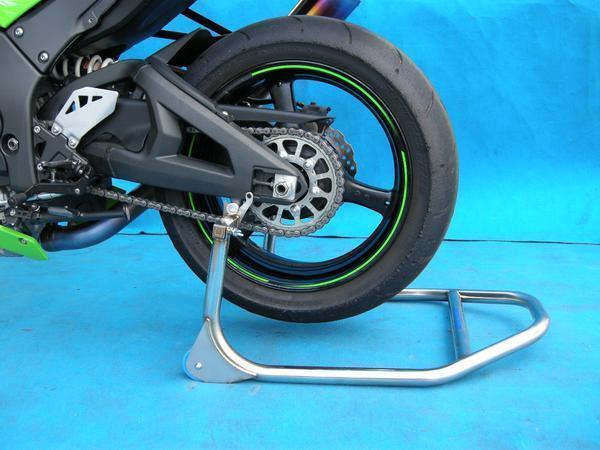 リヤスタンド　フック Ａタイプ　　BA00-007　　　　　ZX-14R ZX-12R ZX-10RR ZX-9R ZX-7RR ZX-6RR　Ninja　　　_イメージ画像（使用例）