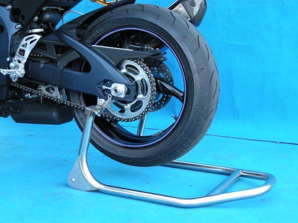 GSX-R1000R 　L7　　GSX-R600 　K6 K8 L1 　GSX-R750 　L1　　GSX-S　　　　　リヤスタンド　フック Ａタイプ　　BA00-007　　　　_イメージ画像（使用例）