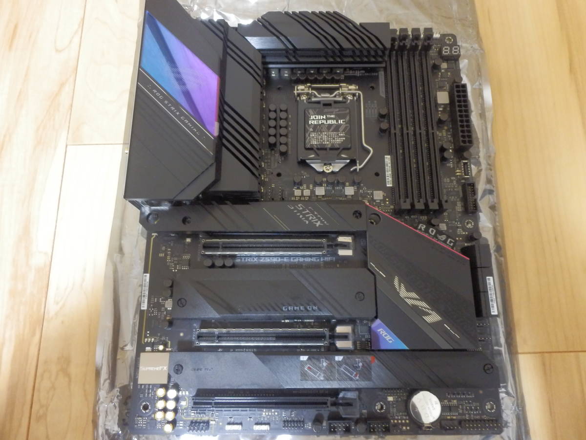 【美品】 ROG STRIX Z590-E GAMING WIFI LGA1200 マザーボード ASUS 付属品すべて有_画像2