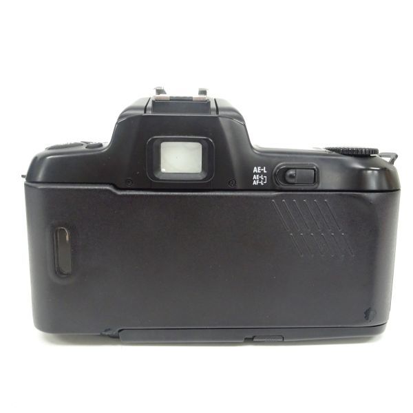 tyys 930-1 106 Nikon ニコン F-601 AF NIKKOR 35-70mm 1:3.3-4.5 一眼レフフィルムカメラ 動作未確認 カメラバッグ付き_画像3