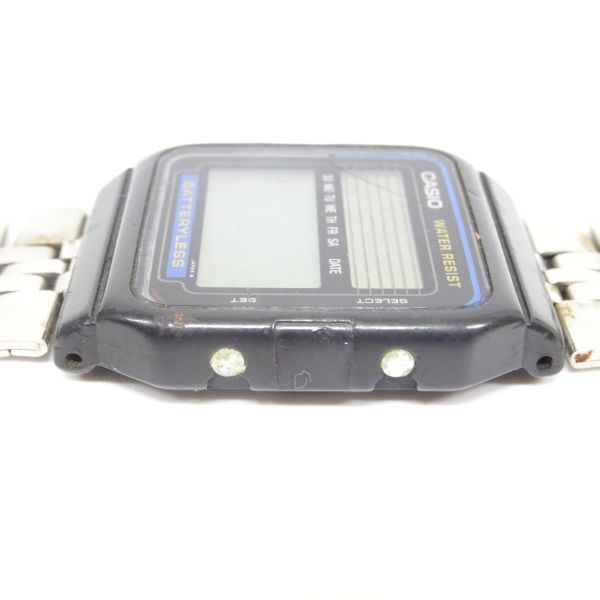 ♪tyys 933-3 135 CASIO カシオ FB-52W 520 メンズ腕時計 ソーラー デジタル 不動品 ベルトピン外れあり_画像4