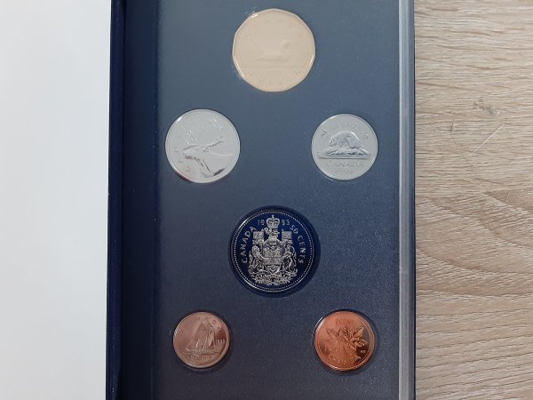 INFO2　1988年ソウルオリンピック記念コイン　エチオピア新貨幣プルーフ・セット　カナダコインセット　おまとめ_画像6