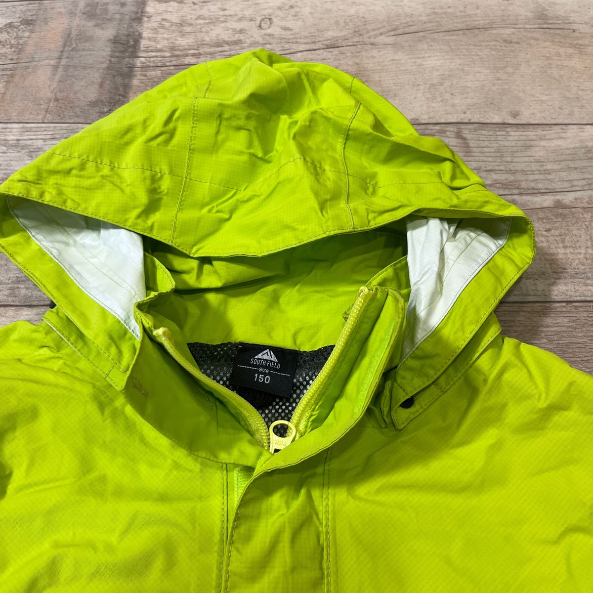 SOUTHFIELD レイン ナイロンジャケット 蛍光黄緑 150 美品 裏地 SOUTHFIELD レイン ナイロンジャケット 蛍光黄緑 150 美品 裏地