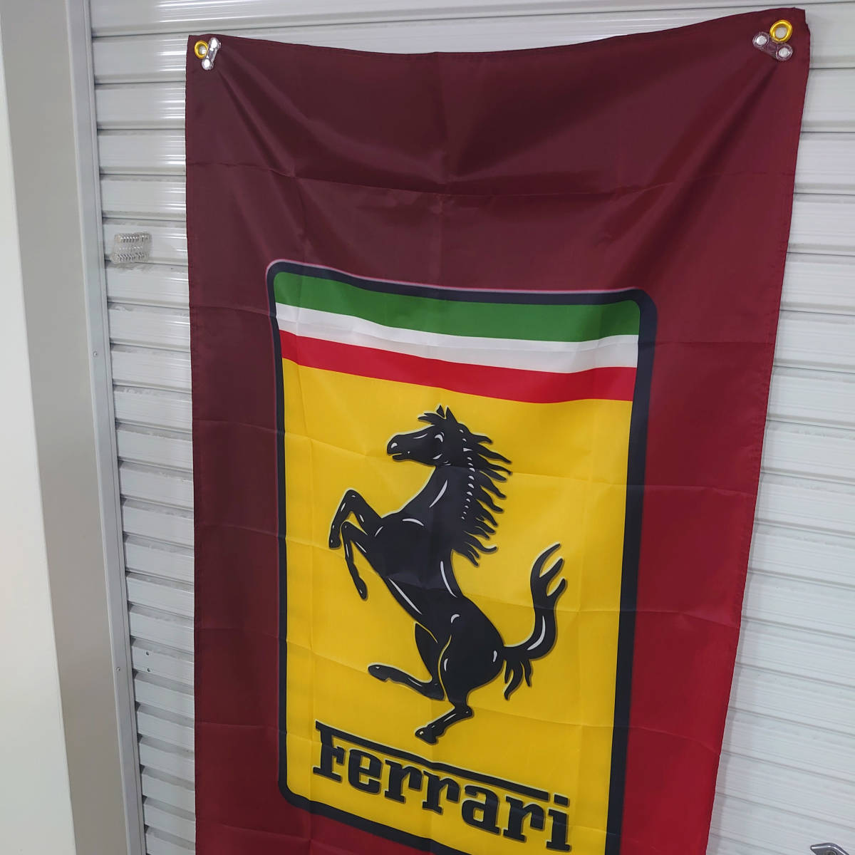 フェラーリ フラッグ P169 バナー 旗 看板 タペストリーロゴ 世田谷ベース のぼり ポルシェ Ferrari ミニカー ガレージ装飾 F1 ポスター_画像8