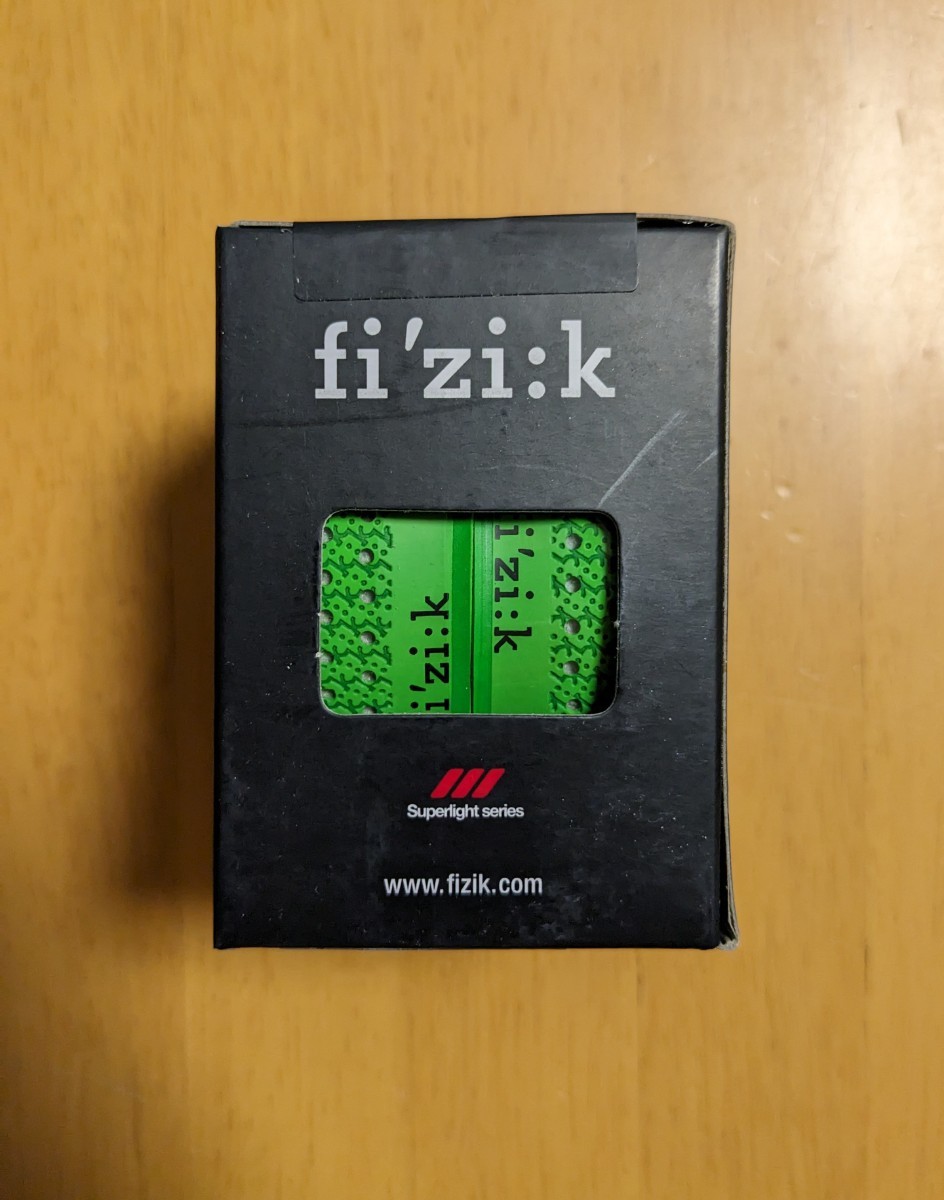 FIZIK バーテープ スーパーライト タッキー タッチ グリーン　Superlight Tacky Touch　緑