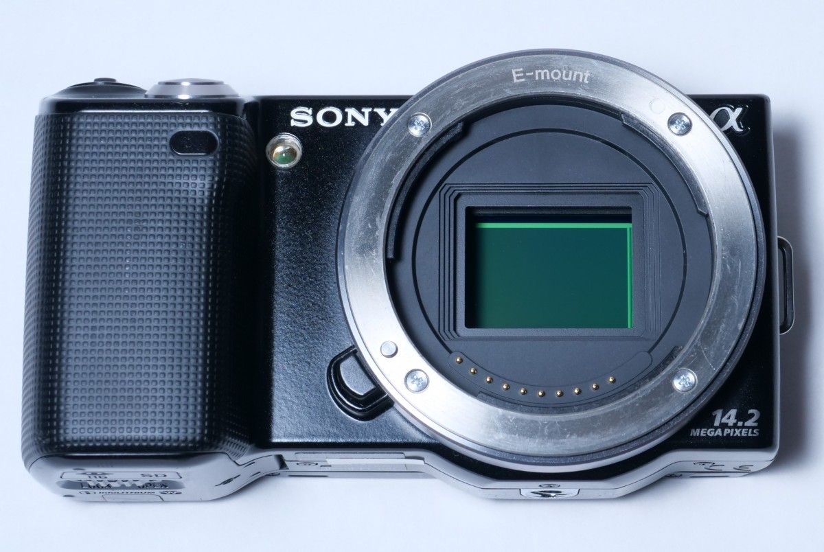 SONY α NEX-5 ボディ ブラック ソニー シャッター数約5400回 SONY α NEX-5 ボディ ブラック ソニー シャッター数約5400回