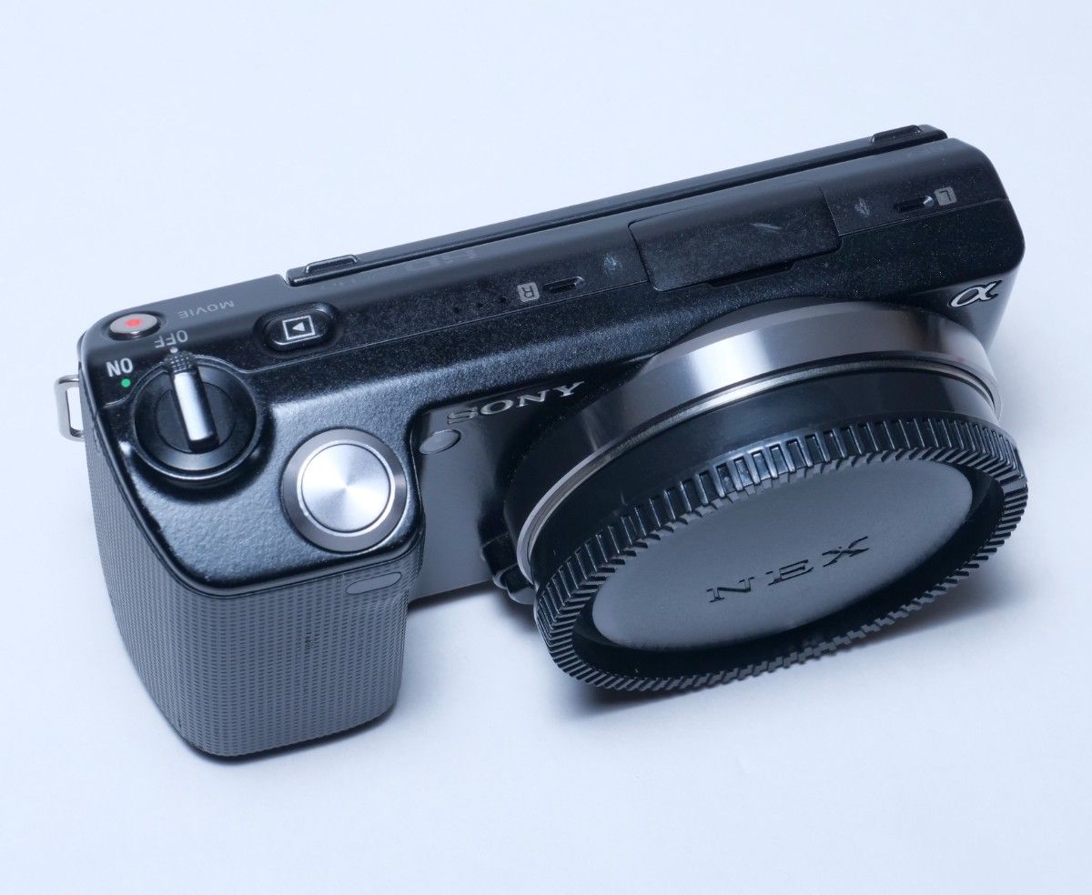 SONY α NEX-5 ボディ ブラック ソニー シャッター数約5400回 SONY α NEX-5 ボディ ブラック ソニー シャッター数約5400回