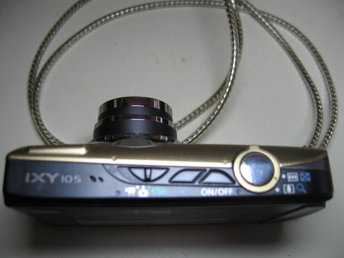 超美品　Canon IXY 10 S ケース　ストラップ付_画像3