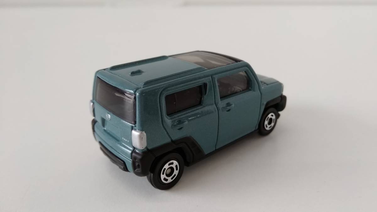 【☆ochi-255】[中古品]トミカ ダイハツ タフト 1/58 No.47 [KO]_画像3